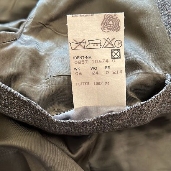 Hugo Boss wool sport coat blazer great pre owned condition brown grey fabric - Picture 8 of 8